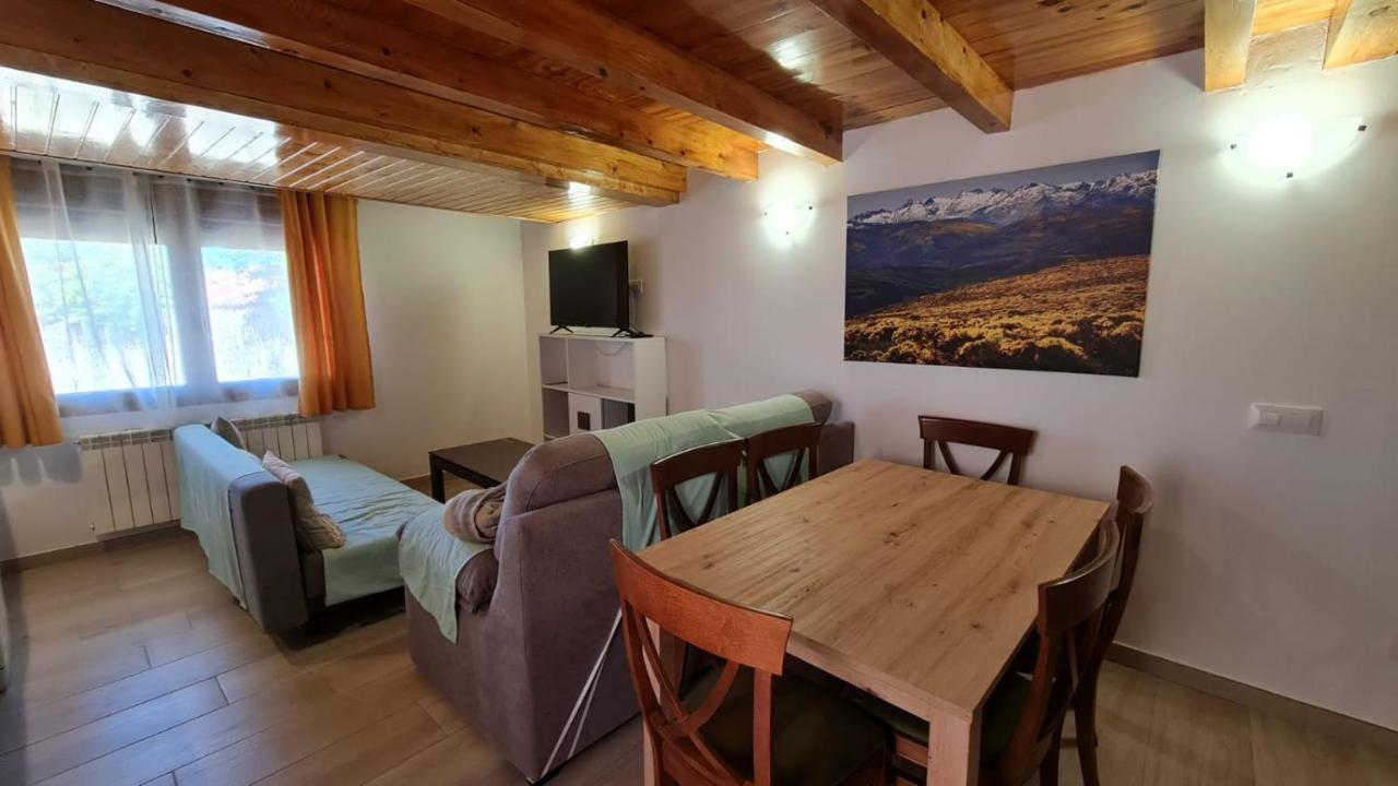 Casa Rural Los 7 Pinos De Gredos Navarredonda de Gredos Bagian luar foto