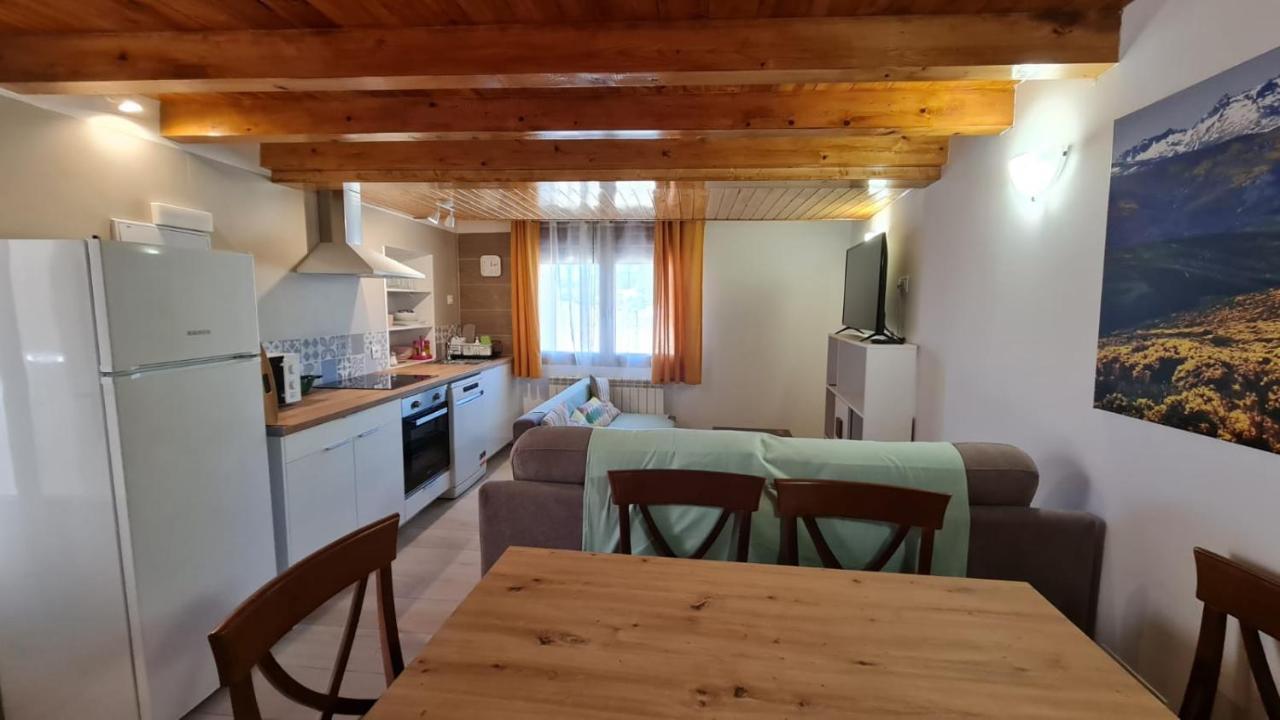 Casa Rural Los 7 Pinos De Gredos Navarredonda de Gredos Bagian luar foto