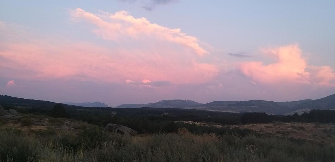 Casa Rural Los 7 Pinos De Gredos Navarredonda de Gredos Bagian luar foto