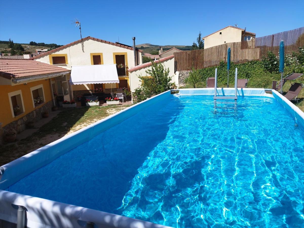 Casa Rural Los 7 Pinos De Gredos Navarredonda de Gredos Bagian luar foto
